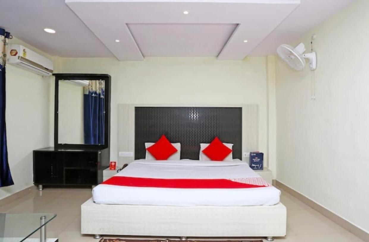 Hotel Payal & Restaurent Pachmarhī Dış mekan fotoğraf