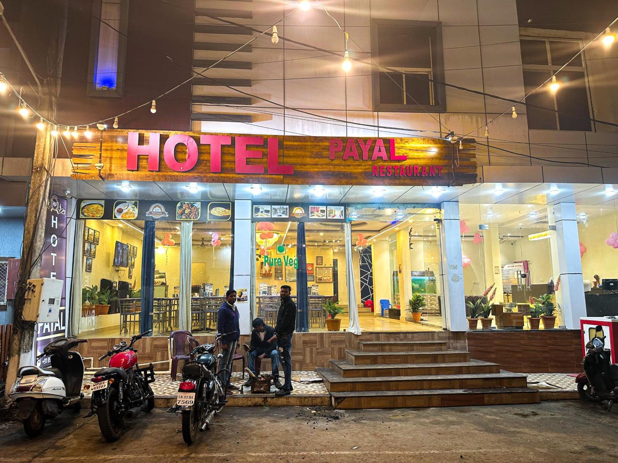 Hotel Payal & Restaurent Pachmarhī Dış mekan fotoğraf